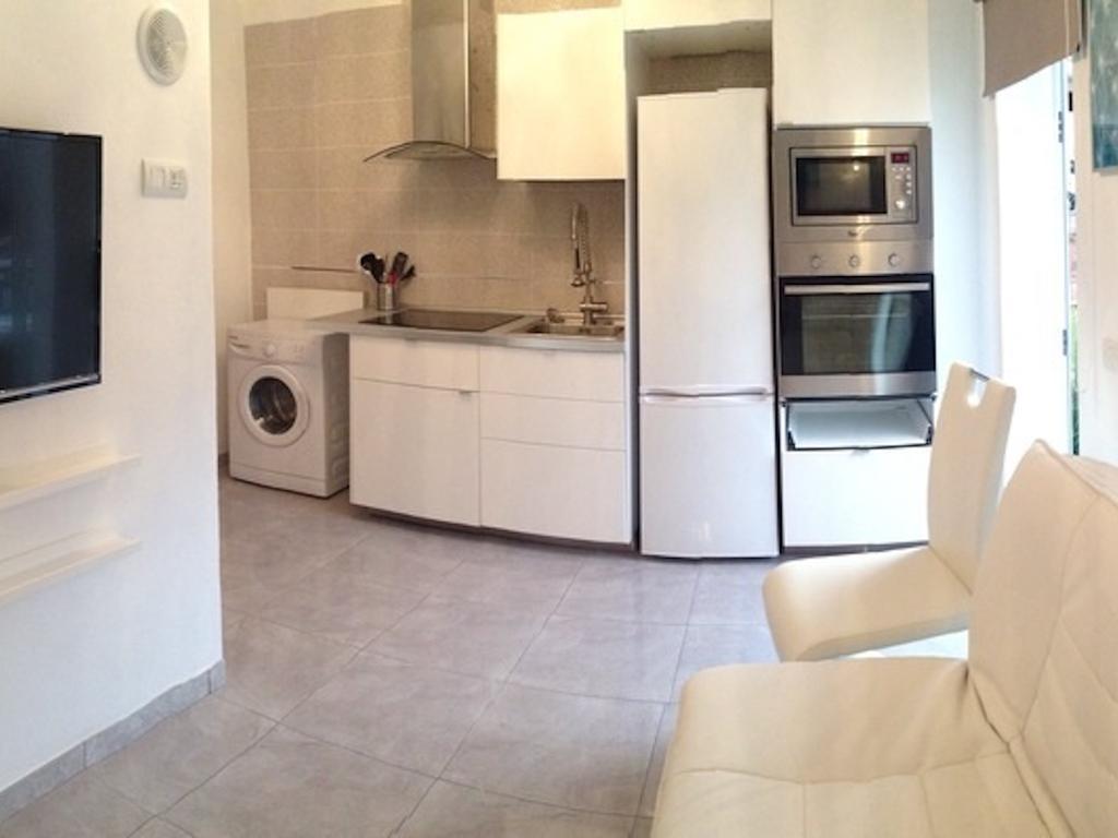 Modern Apartment Close Las Vistas Лос Кристианос Екстериор снимка